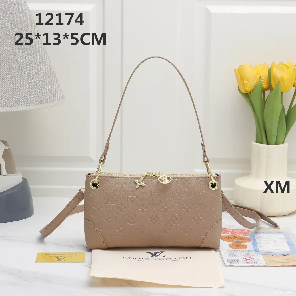 Sleek For Messenger Louis Vuitton Women 9018 Bags 1011